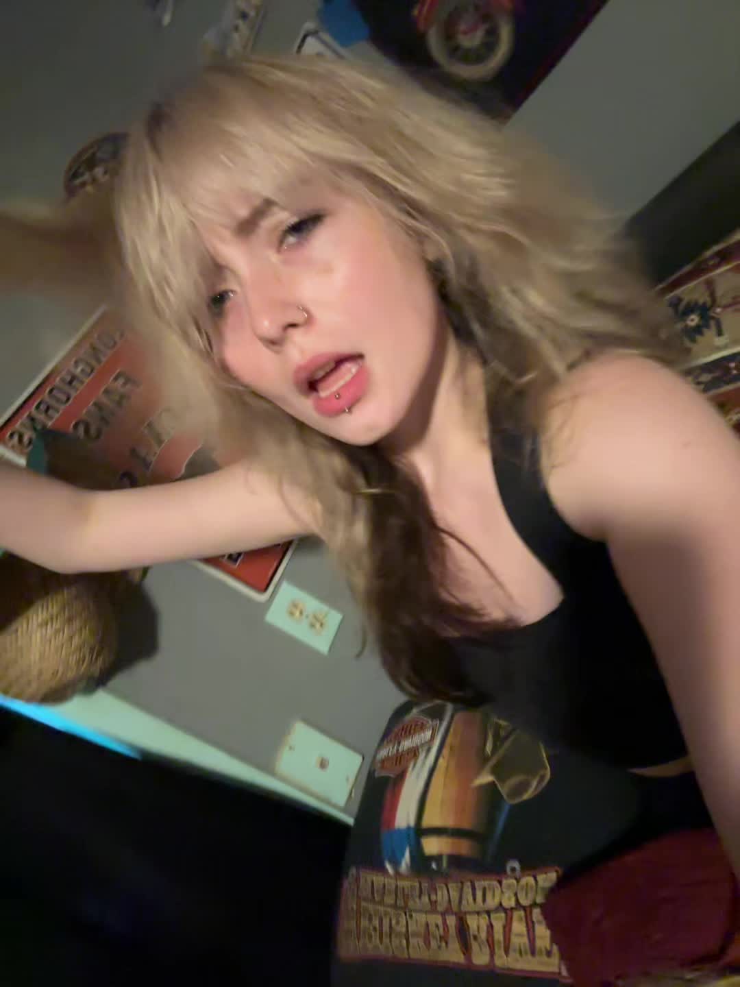 @๐๐๐