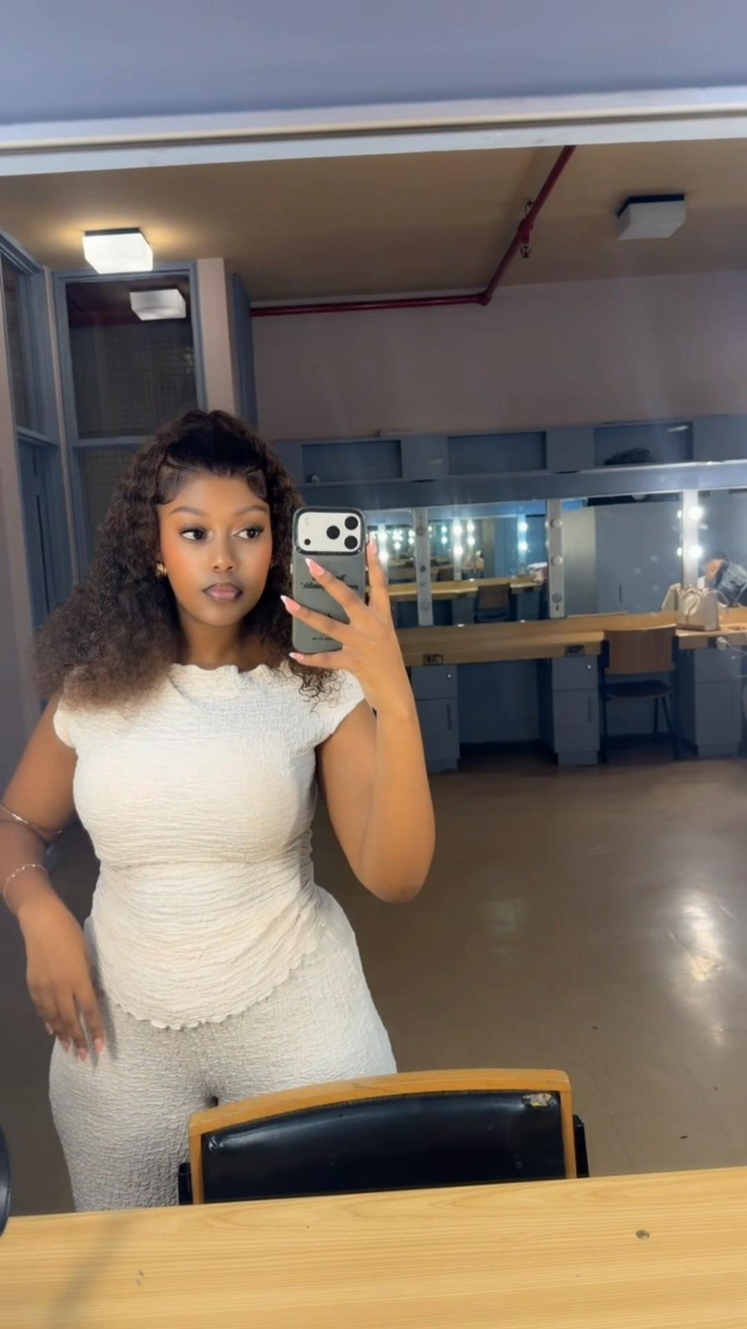 @Miyanda_vena