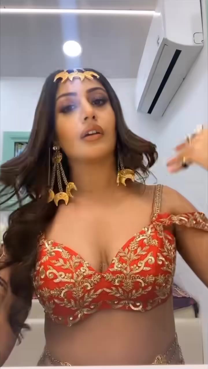 @🎀SURBHI CHANDNA🎀