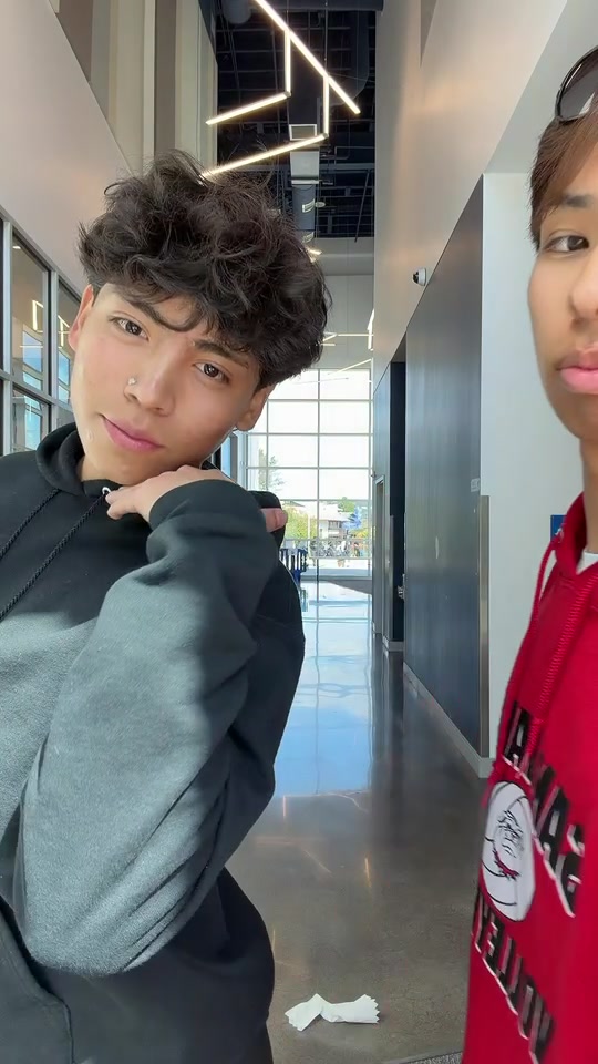 @leo.vb