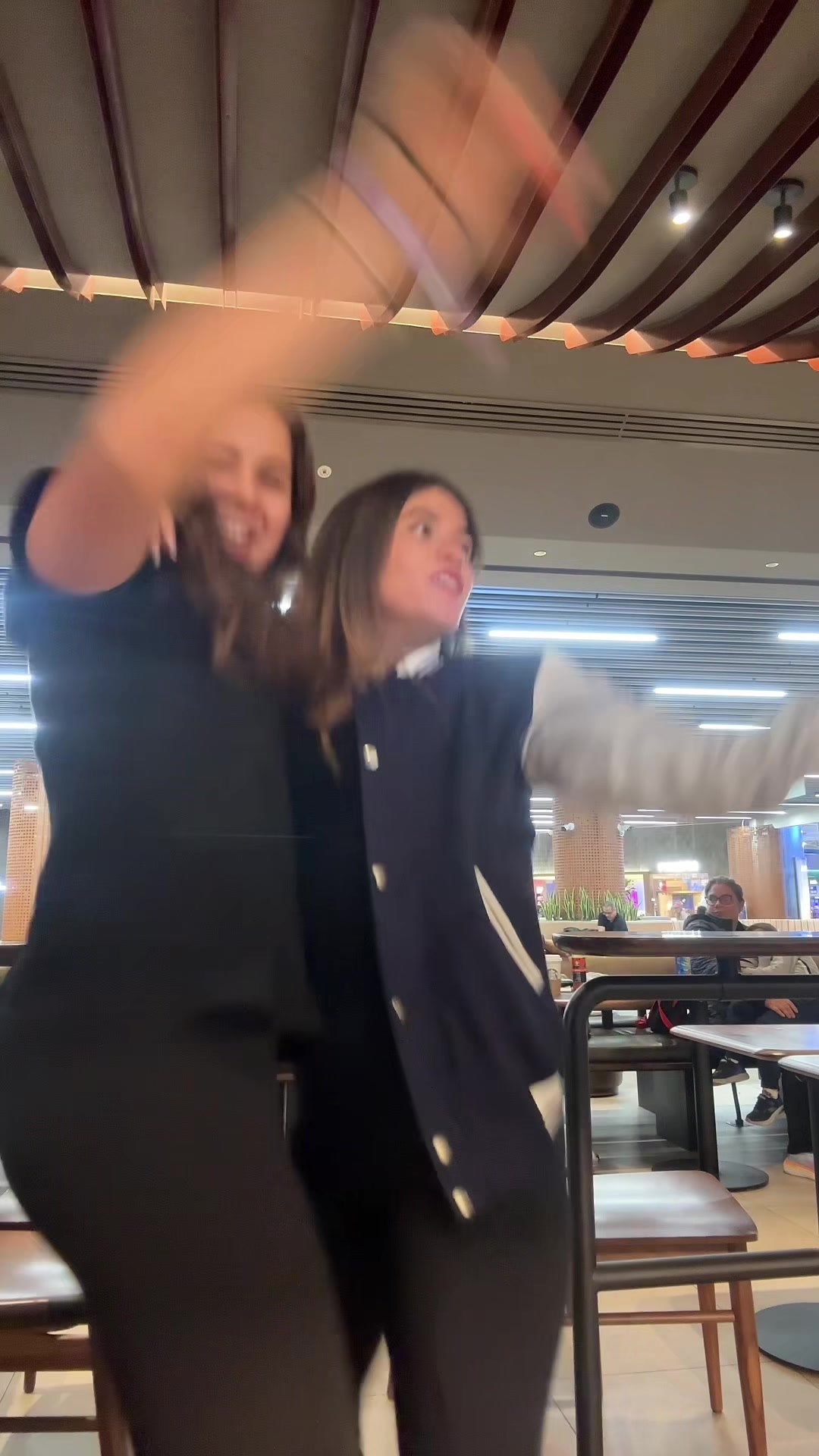 @mia