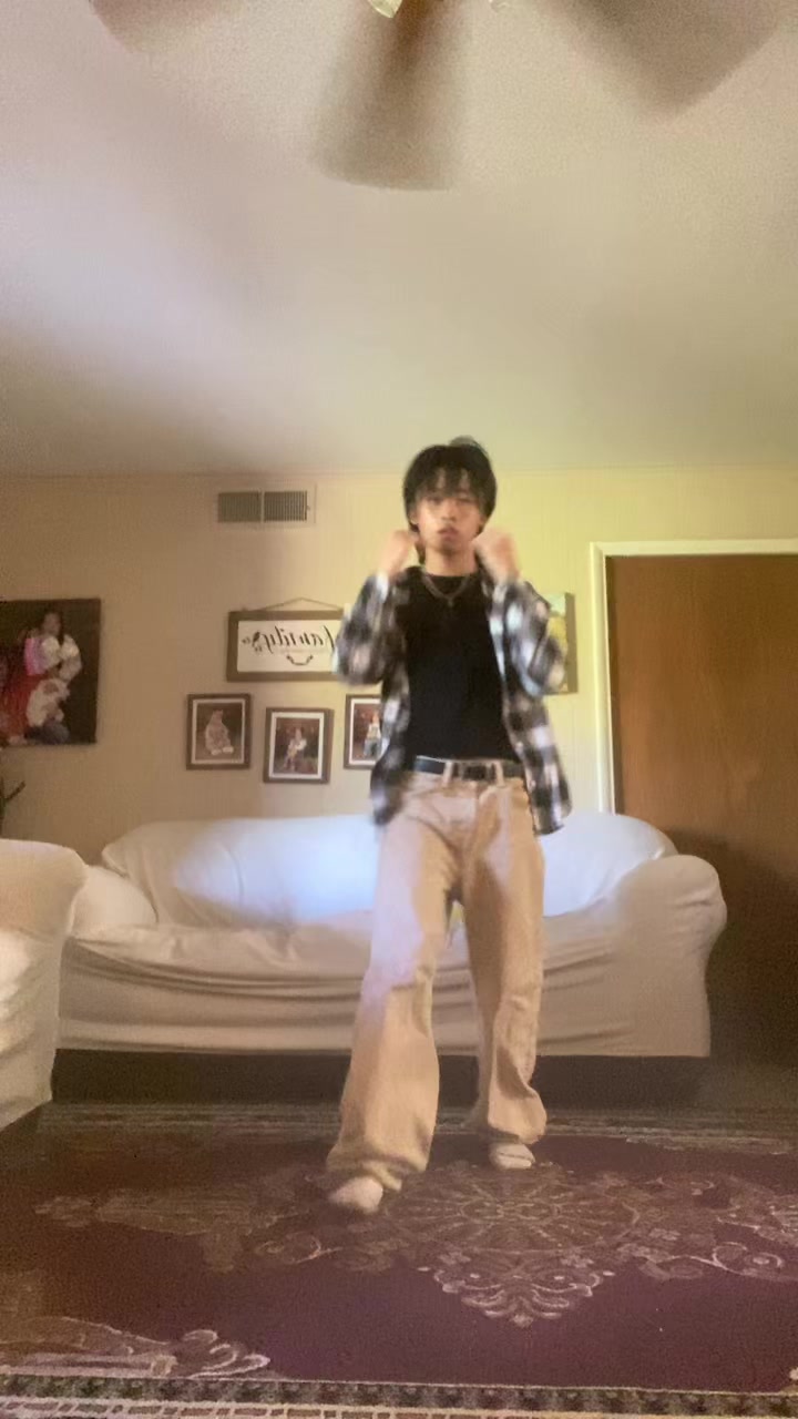 @ℰ .