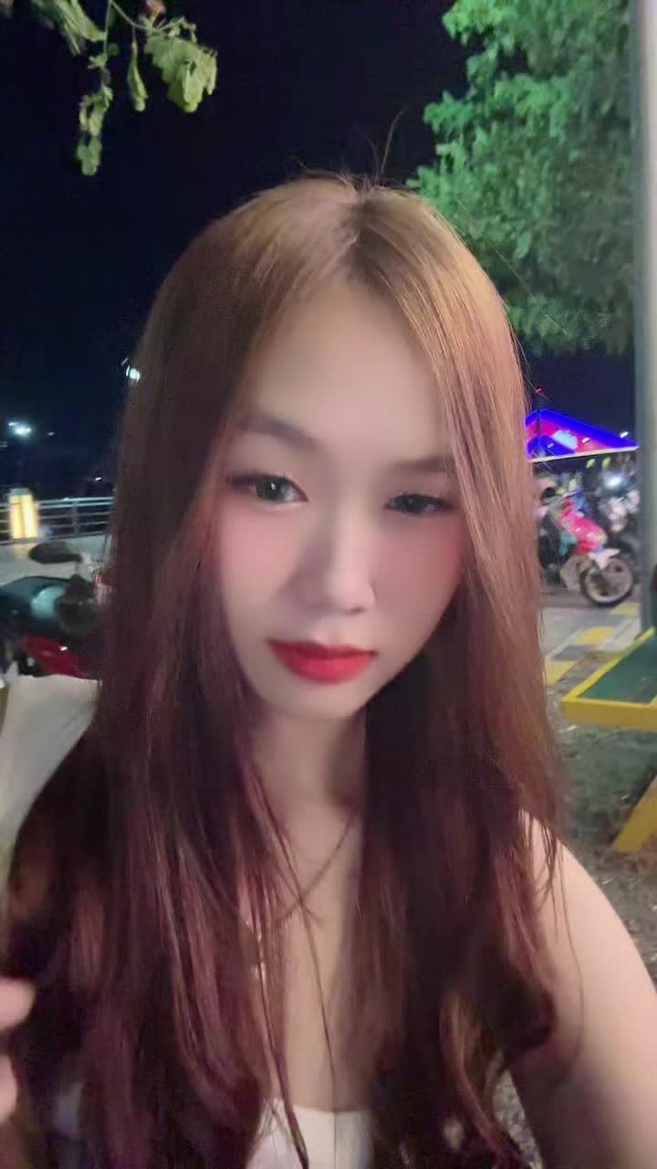 @Lynaa