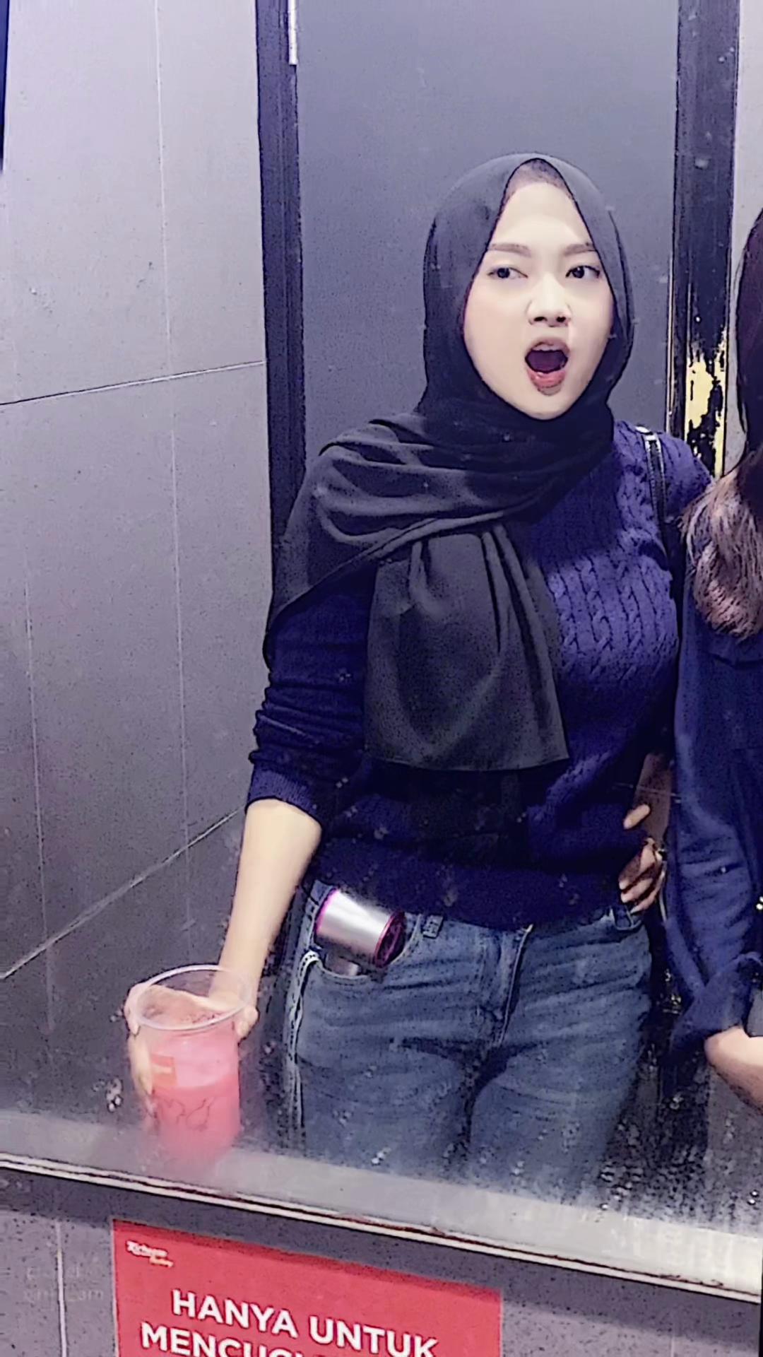 @whoopsie.vi