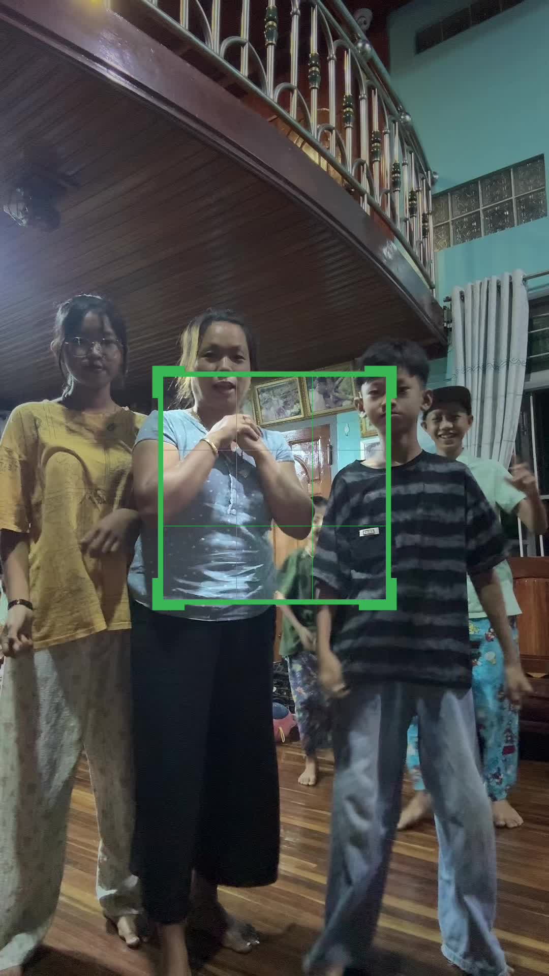 @Thu Zar