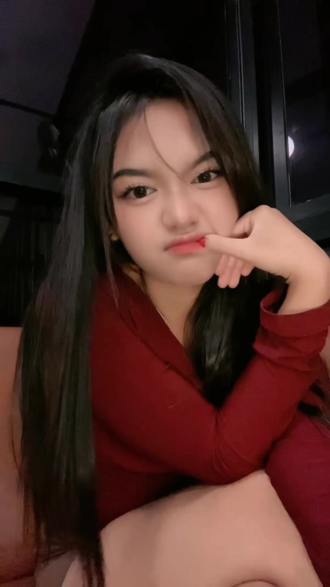 @putri | yoga enthusiast