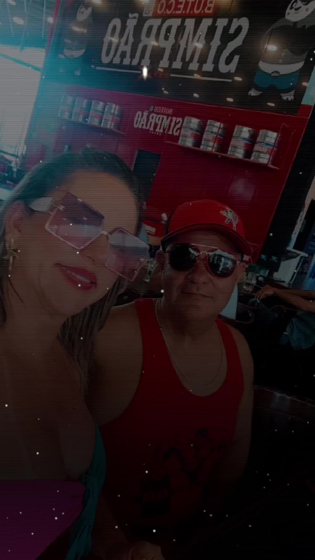 @Leila Tavares