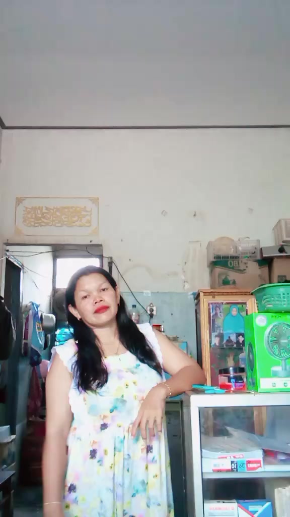 @😘istrinya Ambo😘