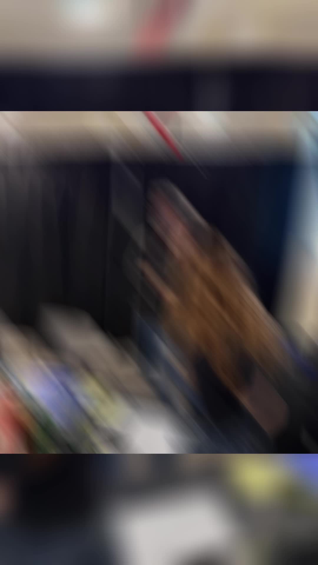 @Melissa Benoist