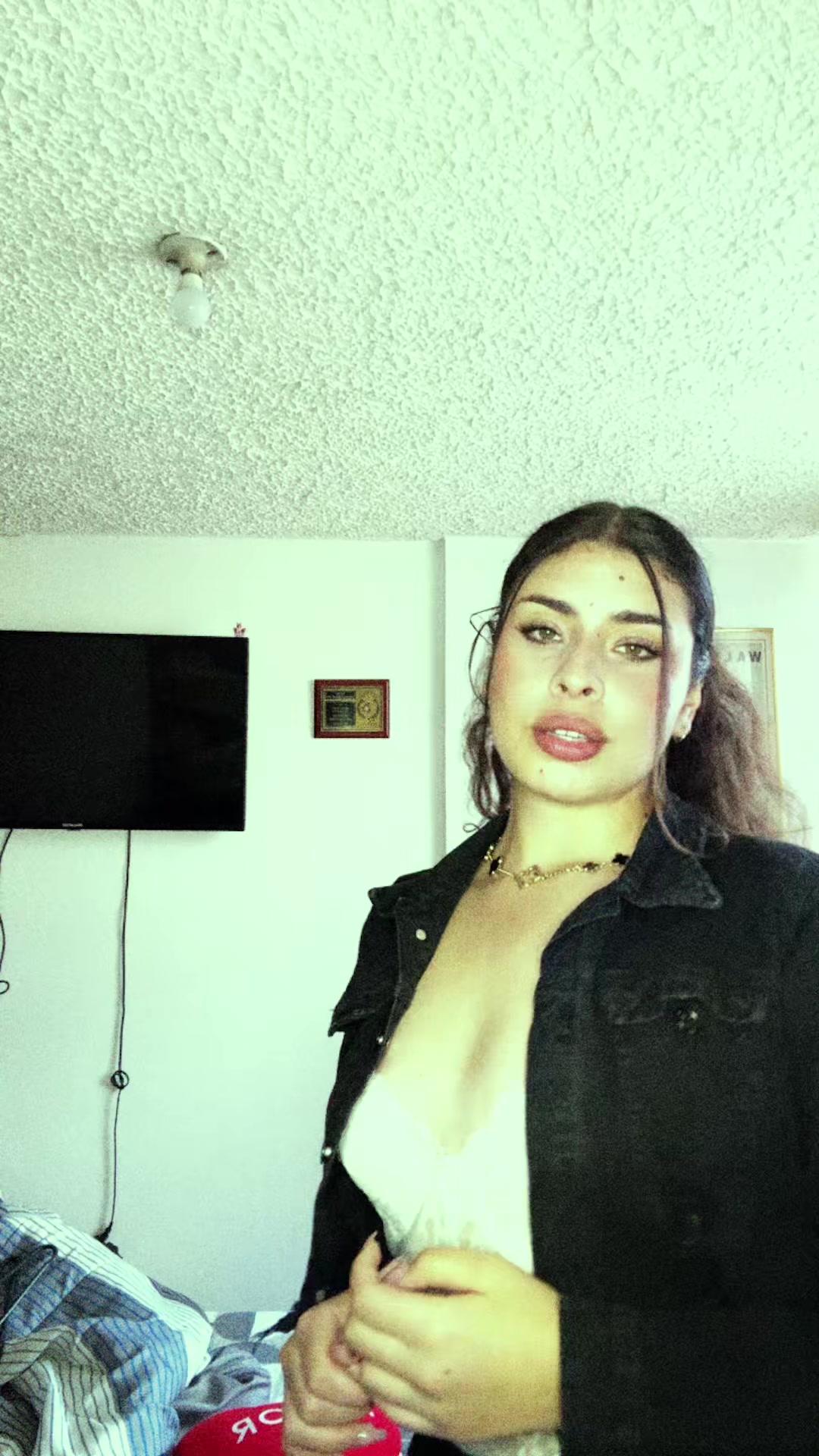 @Angie🥀
