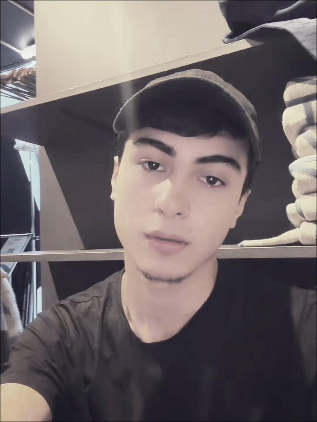 @𝒮𝒽𝒶𝓀𝒽𝒶𝒶.8