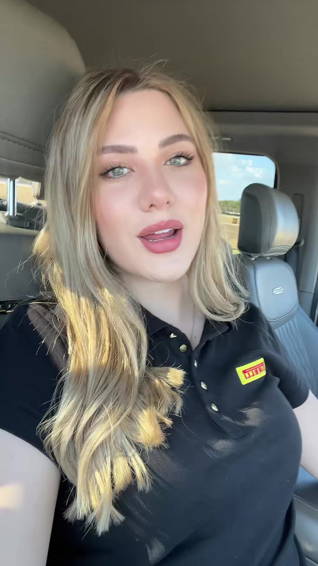 @Andrealozanomx