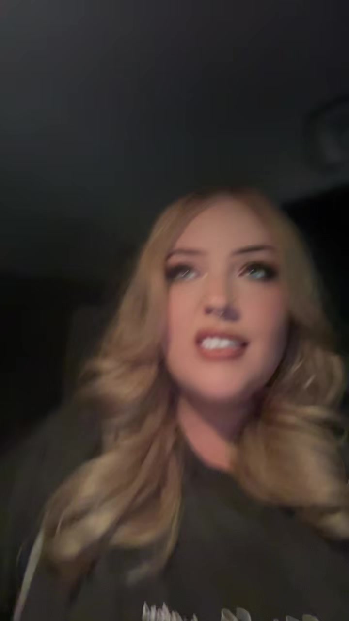 @caitlinabigale