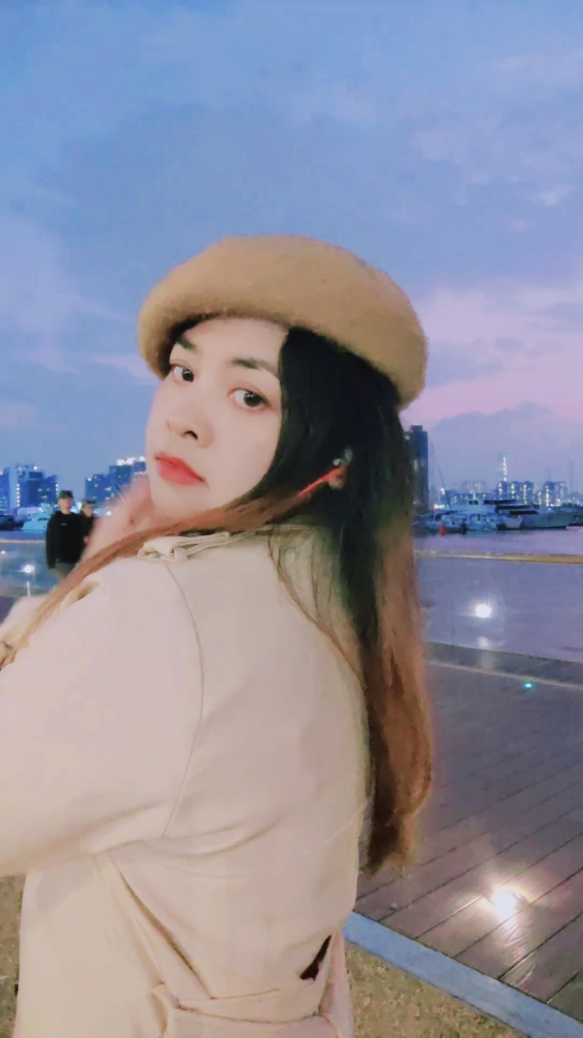 @➳✰🥀❣️ɭ❍vƏɭɭɣ AɣU❣️🥀✰➳