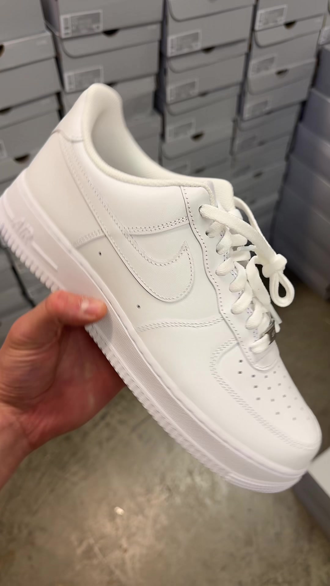 @VERIFIED SNEAKER DEALS