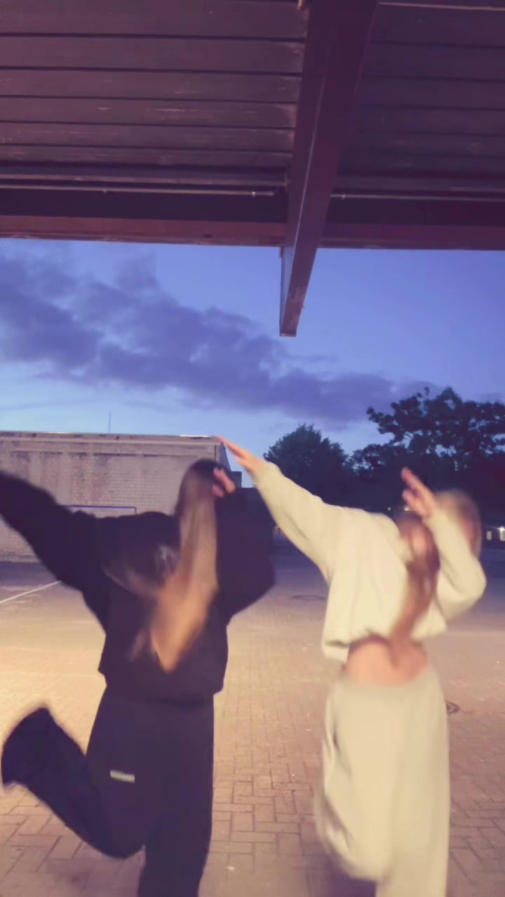 @Luci&milena