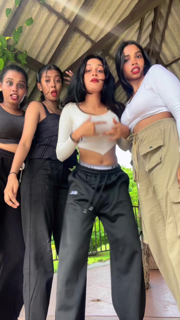@🎀:ISHANA🪬🧿🪬