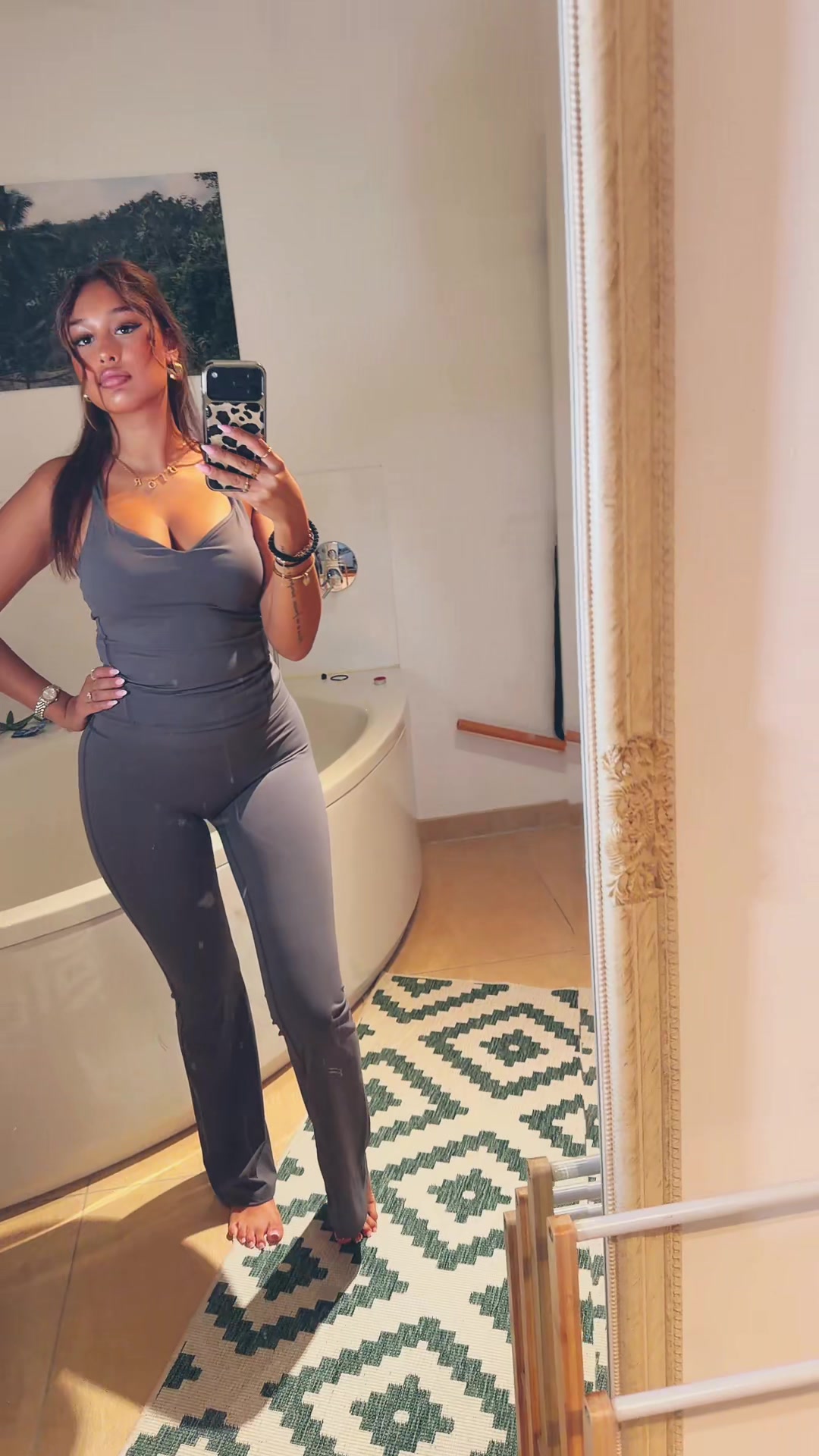 @mya