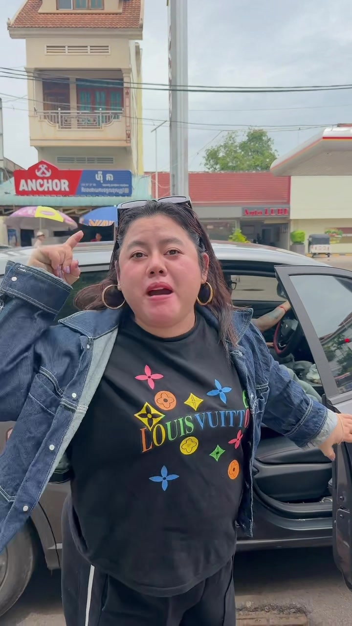 @Sreysros Susi ( អា ស៊ូសុី )