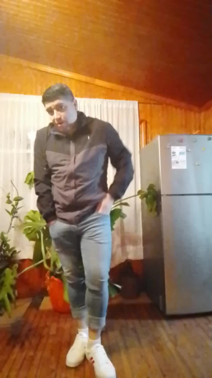 @Vittor_25