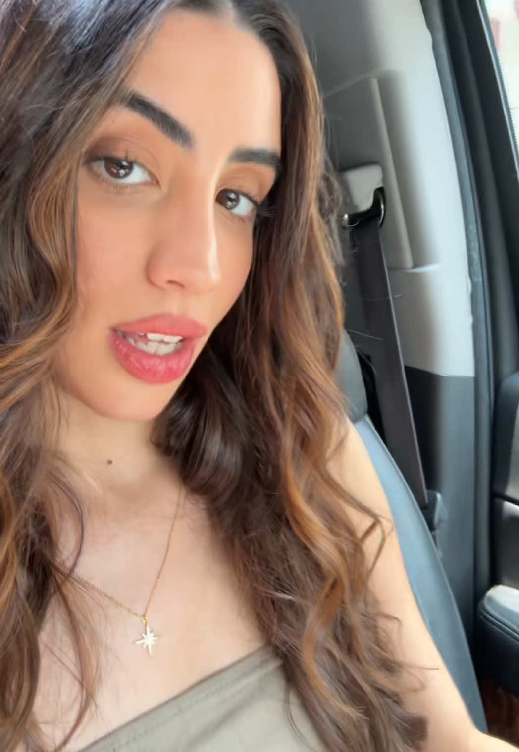 @valegiray