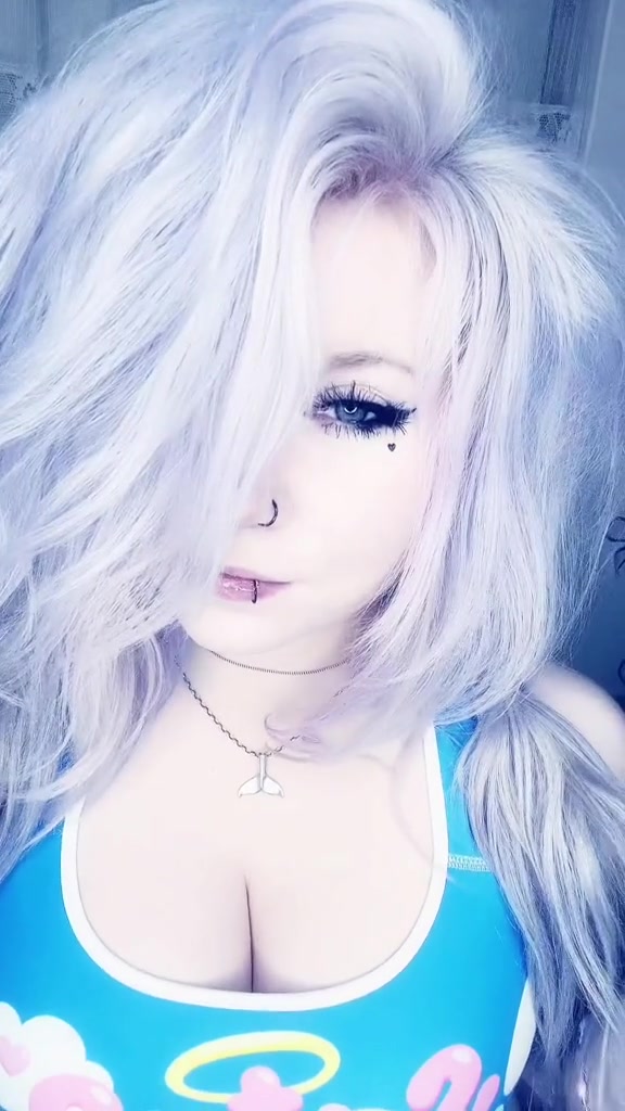 @BrutalBeautyy