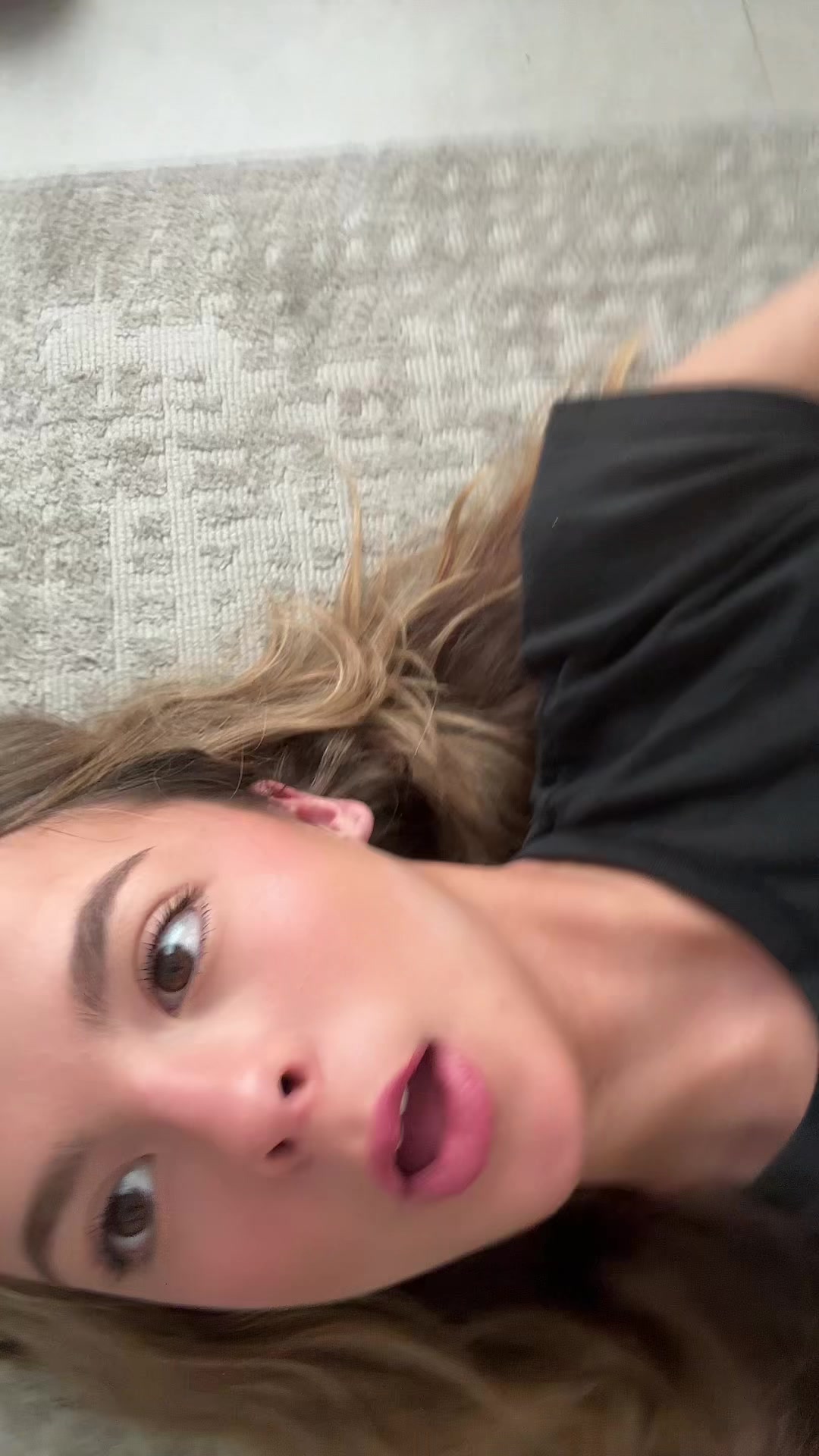 @buttcheeksjiggleee
