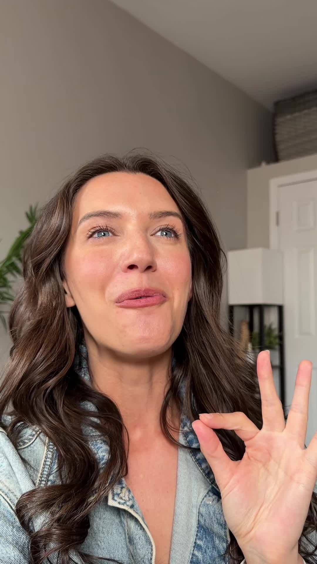 @CAROLINE KARWOSKI