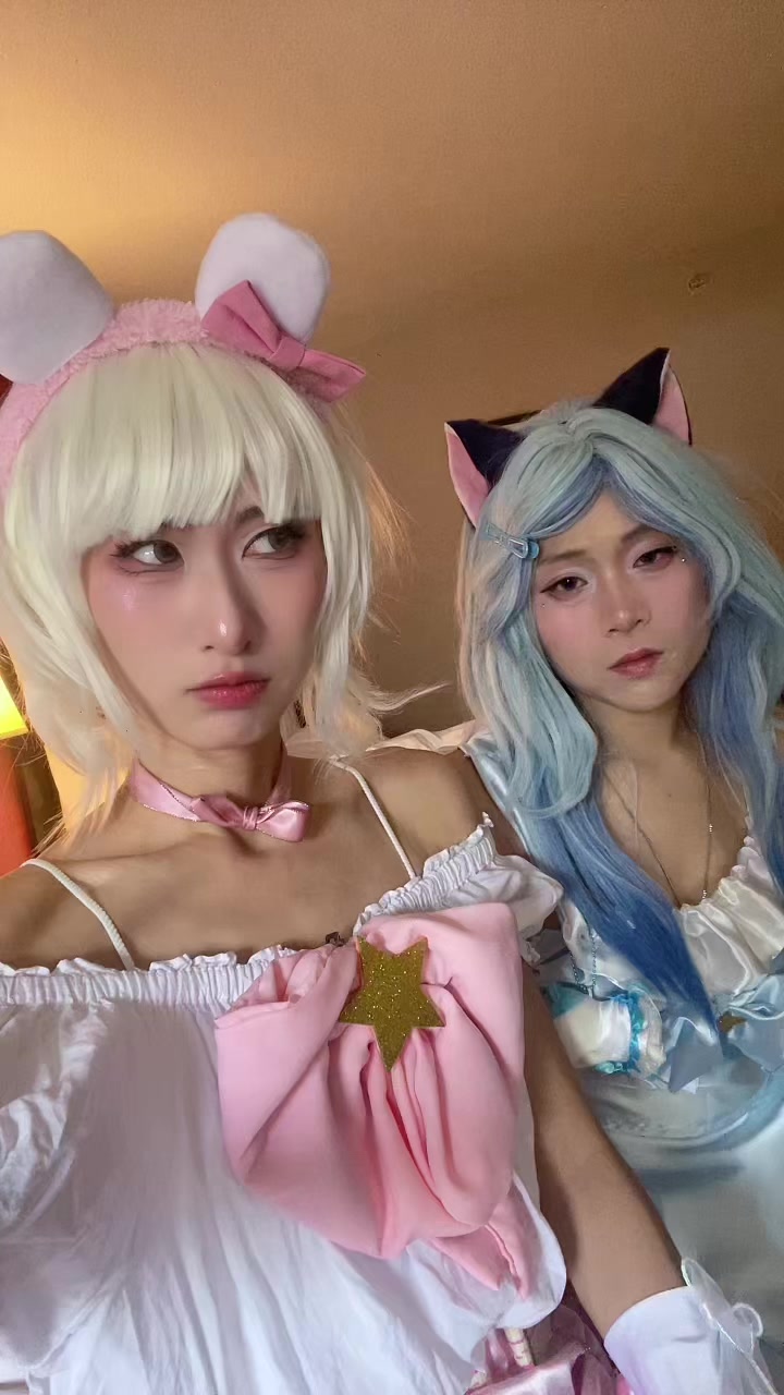 @Angel ˚✧ Cosplayer