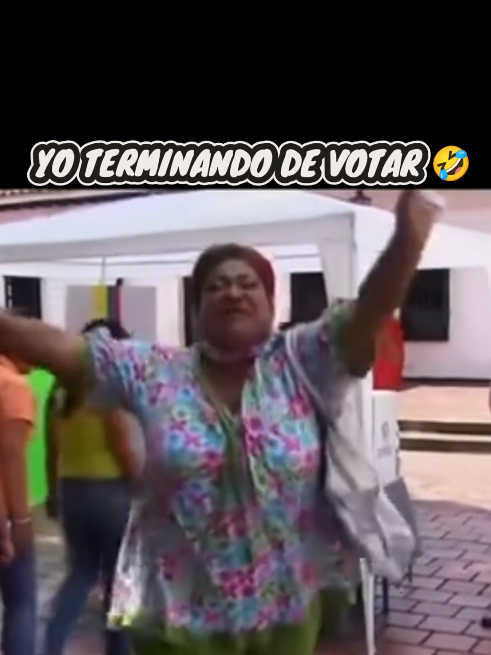 @bruja_escarlata