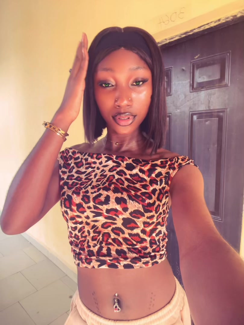 @Pretty~Aliyah🥹🧕🖤.