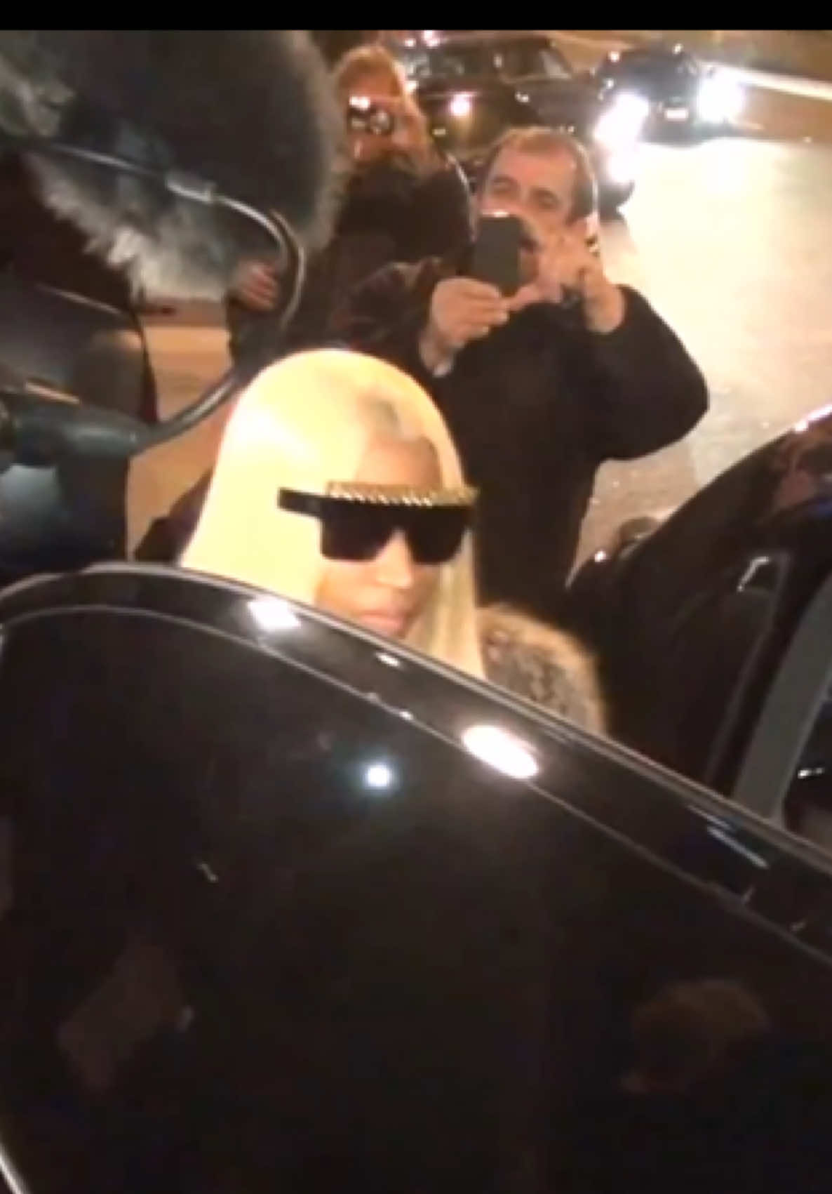 @BARBZ FENDI