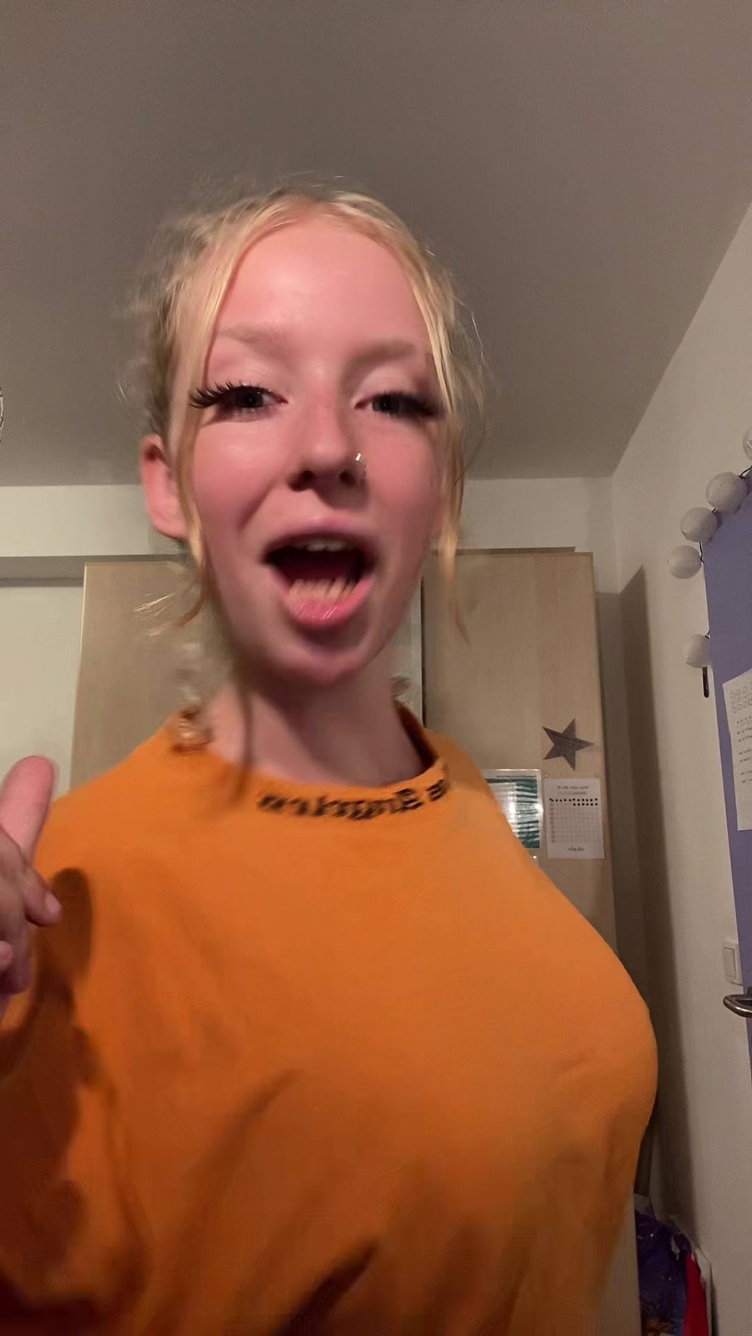 @𝐊𝐚𝐭𝐡𝐢🦋