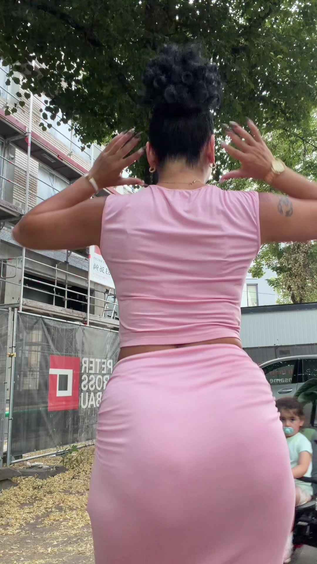 @Vinoschh