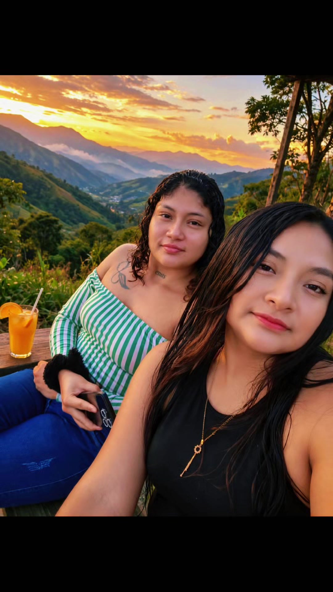 @LA_CHINITA_ROM&Aacute;NTICA