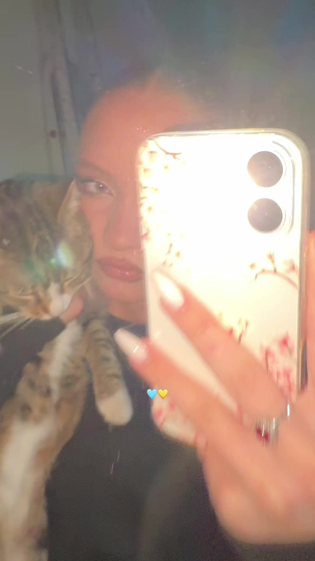 @v1shny