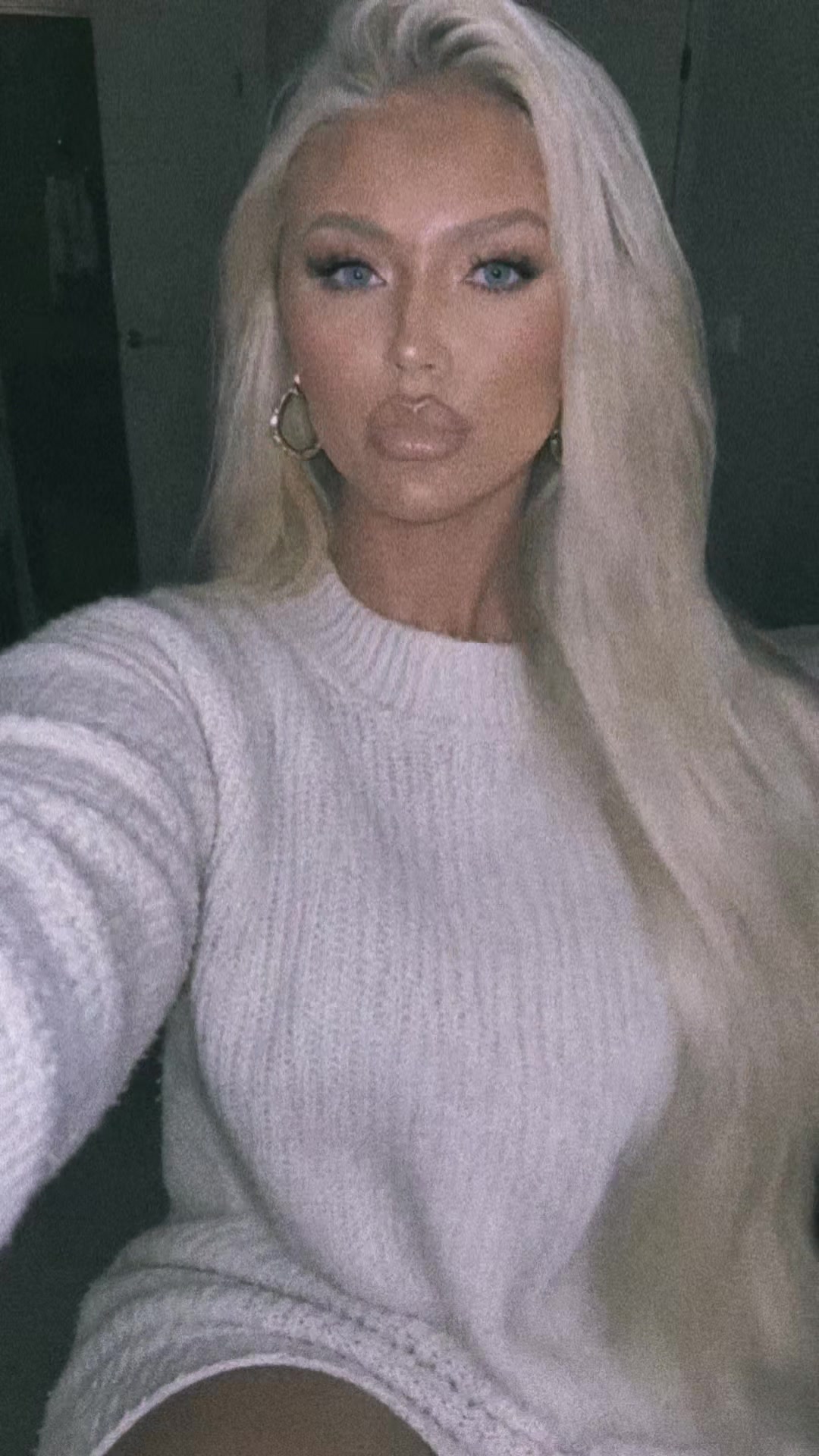 @Erikah