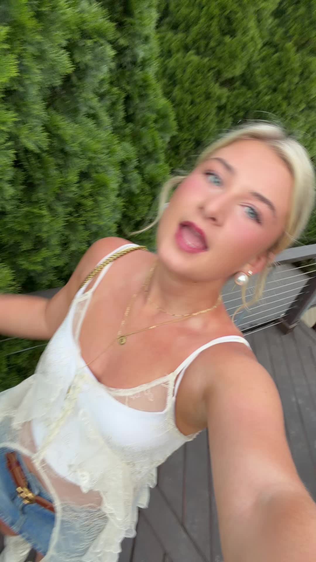 @mj