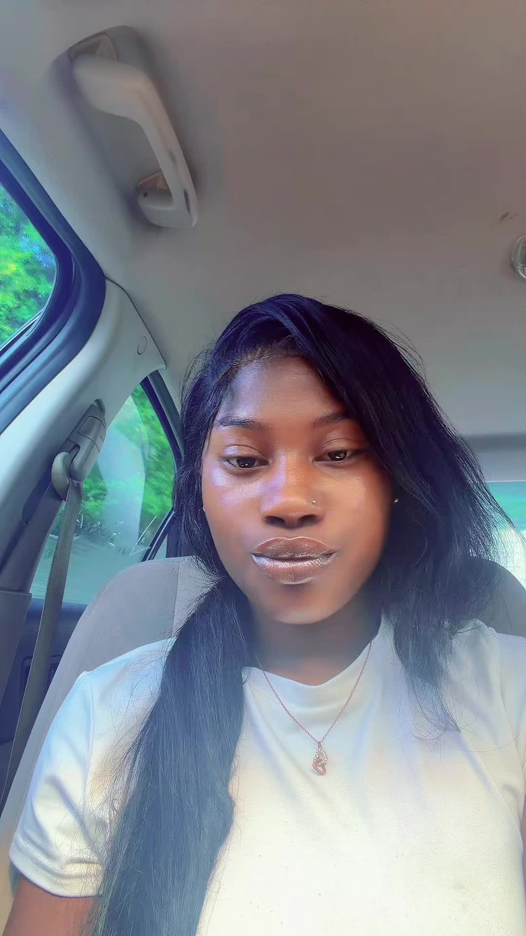 @Nanieee