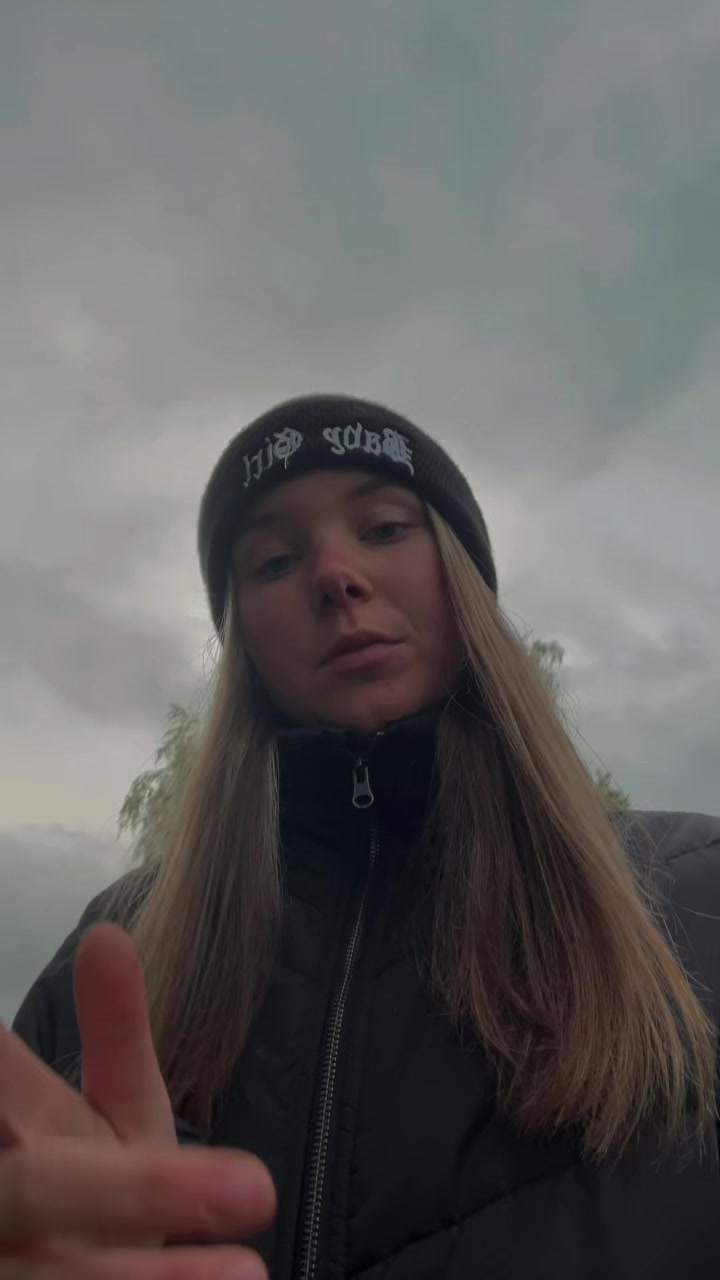 @Lena.pltdr