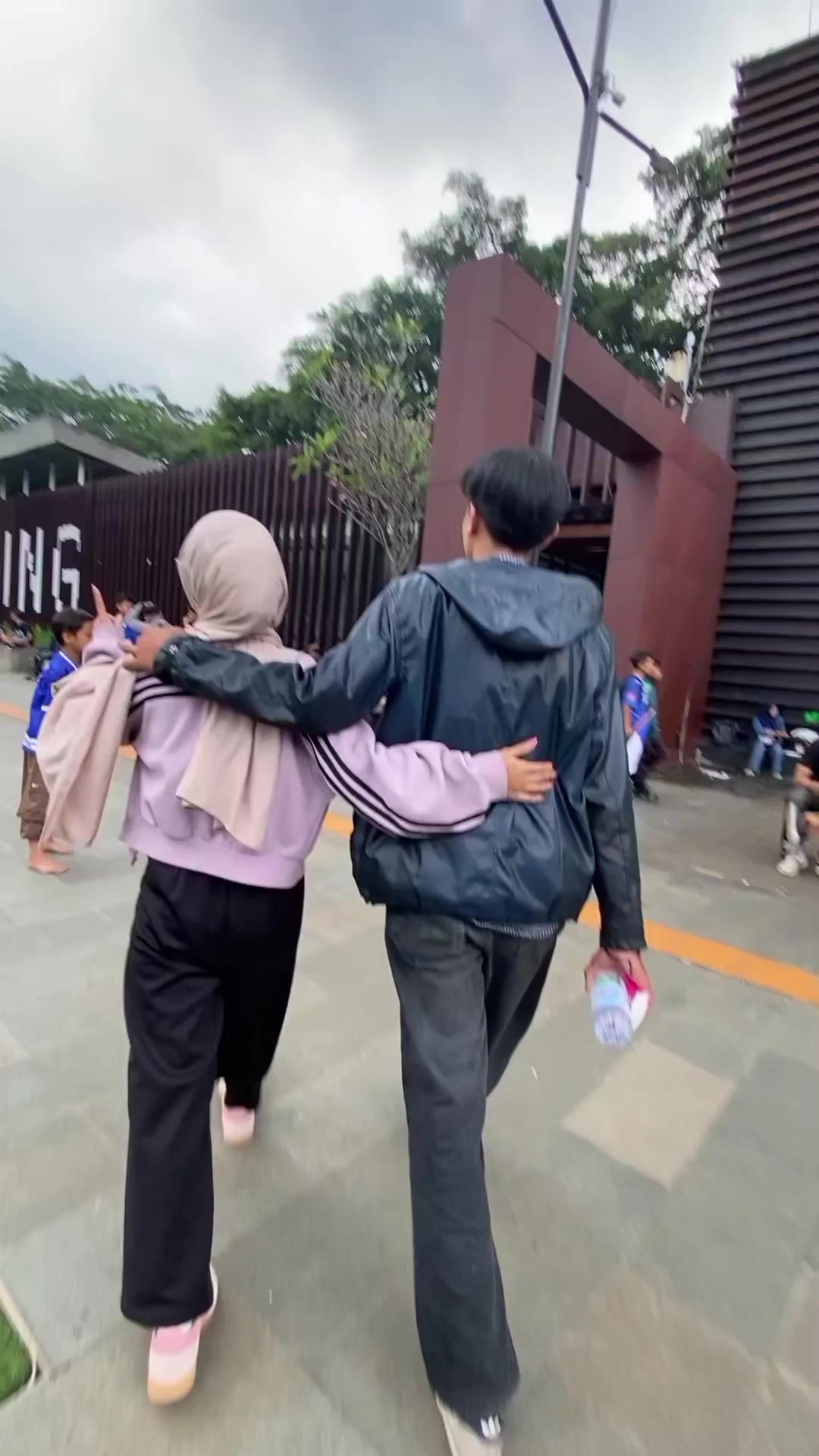 @Exkyy