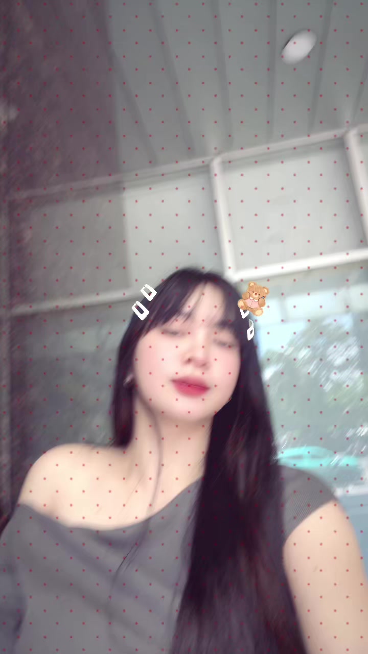 @NclsMlz