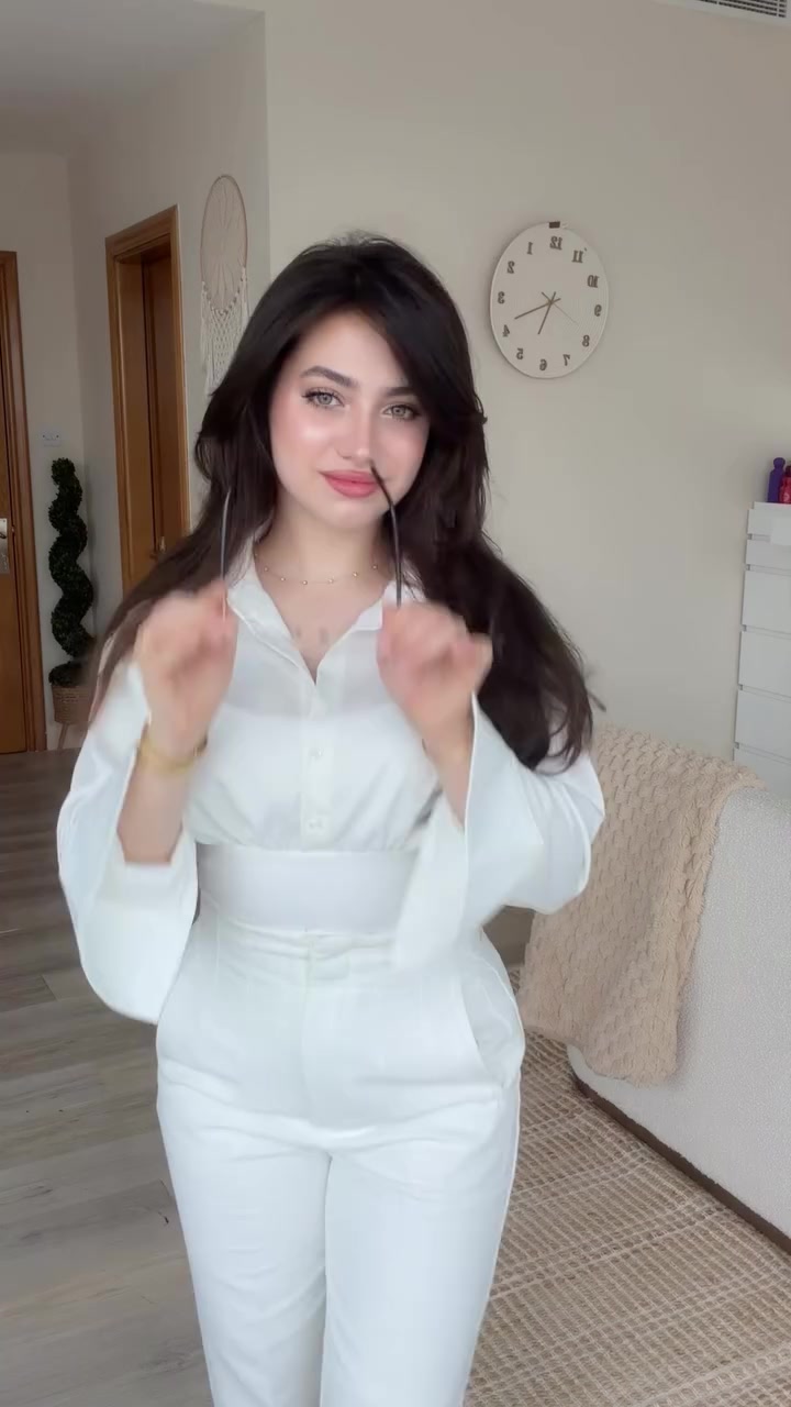 @ستوريات لانا ولين