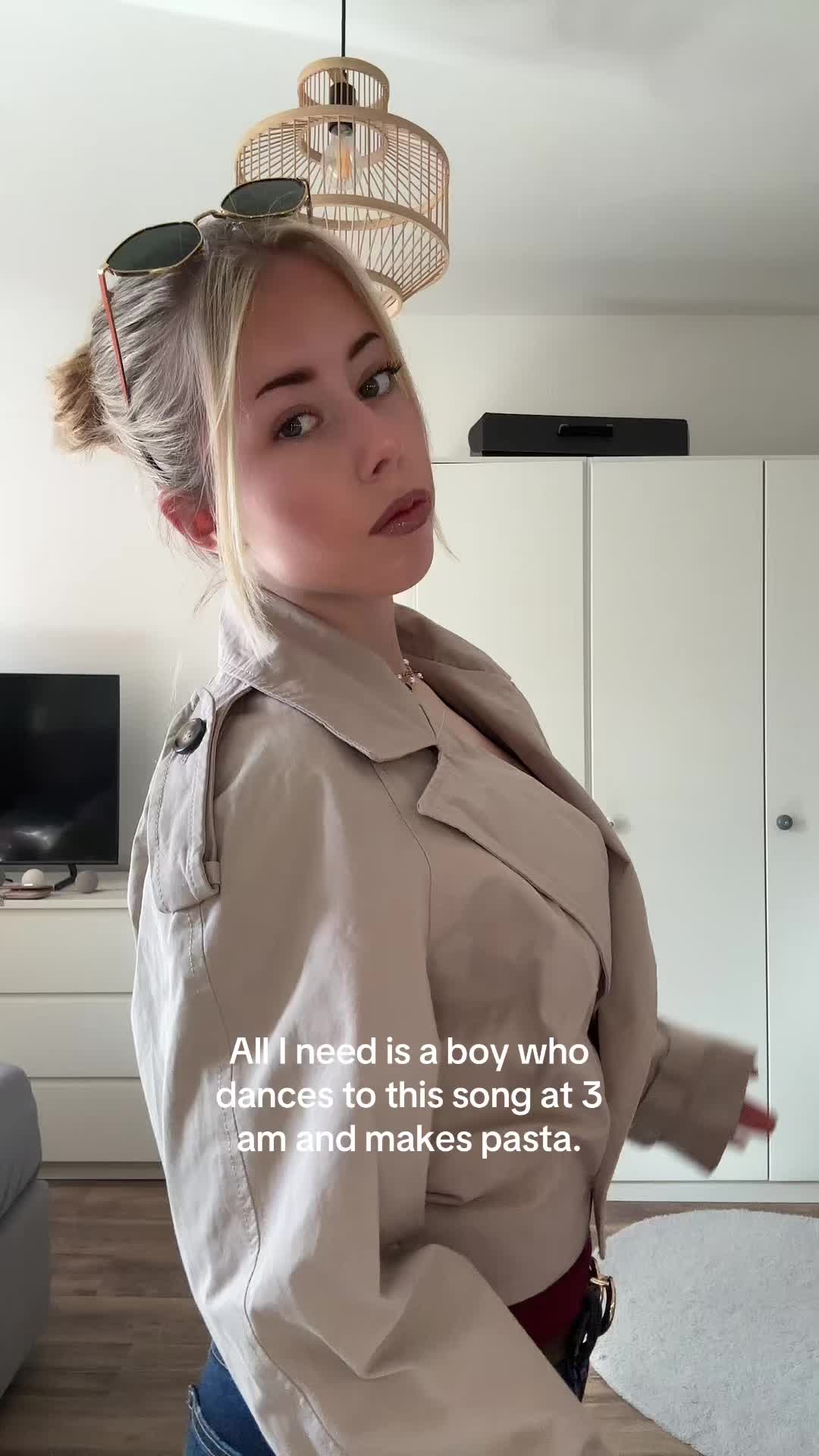 @Emiraaa