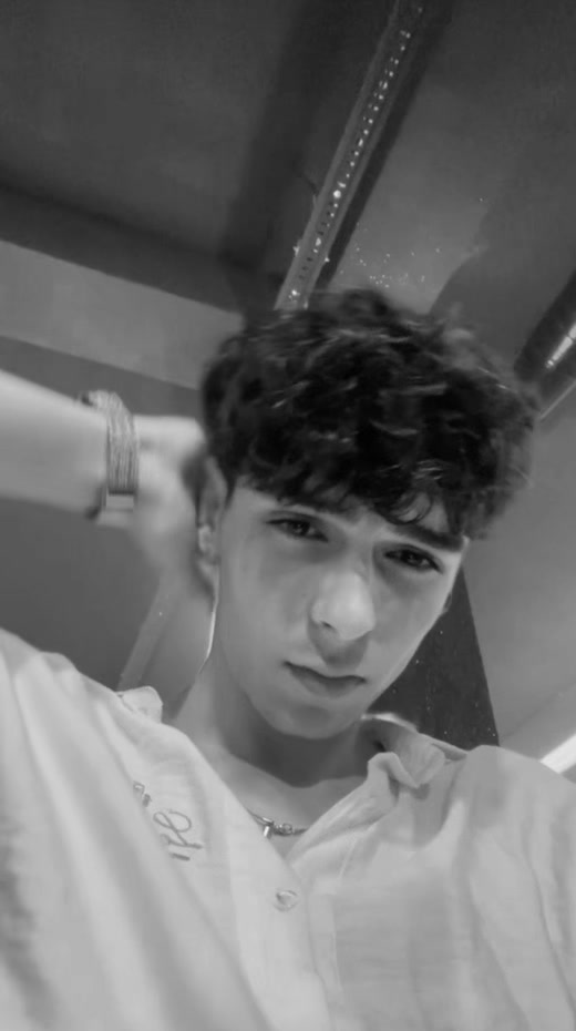 @Zeynn