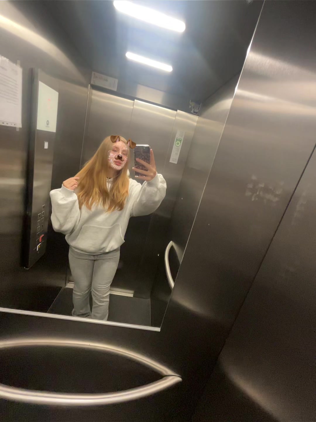 @_bl0ndynaa._