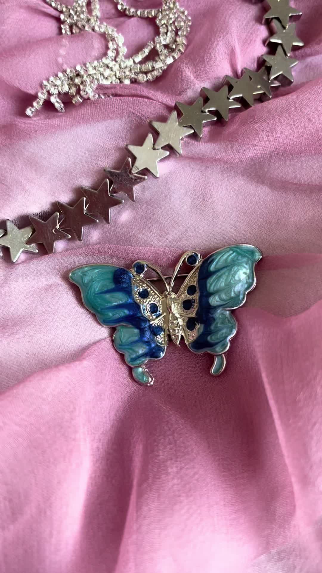 @c a l l i r a🦋v i n t a g e