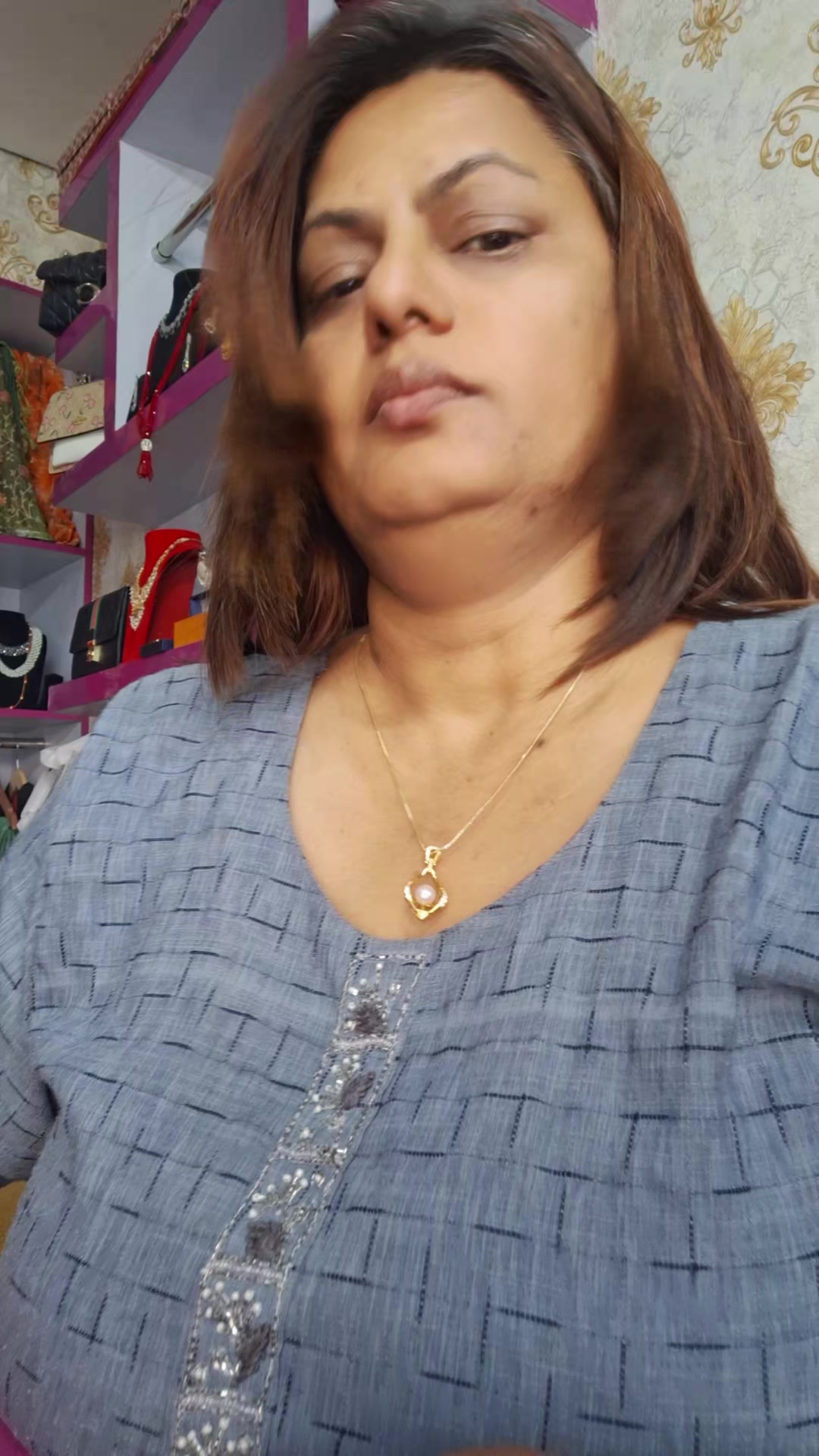 @मीना ढकाल
