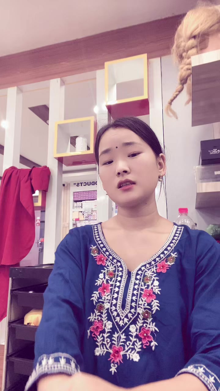 @🐼