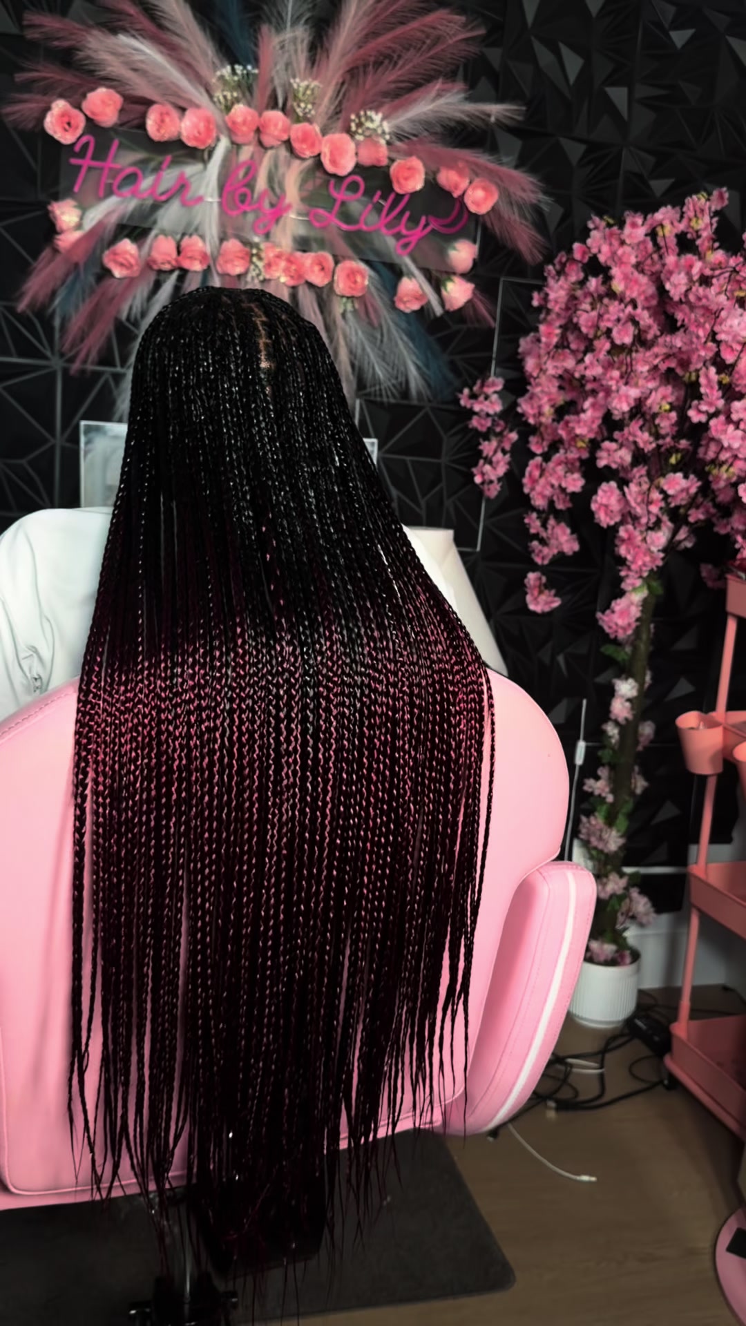 @Hairbylily Edmonton 🇨🇦